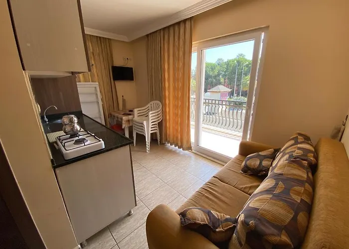 Готель Dede Apart Аланія